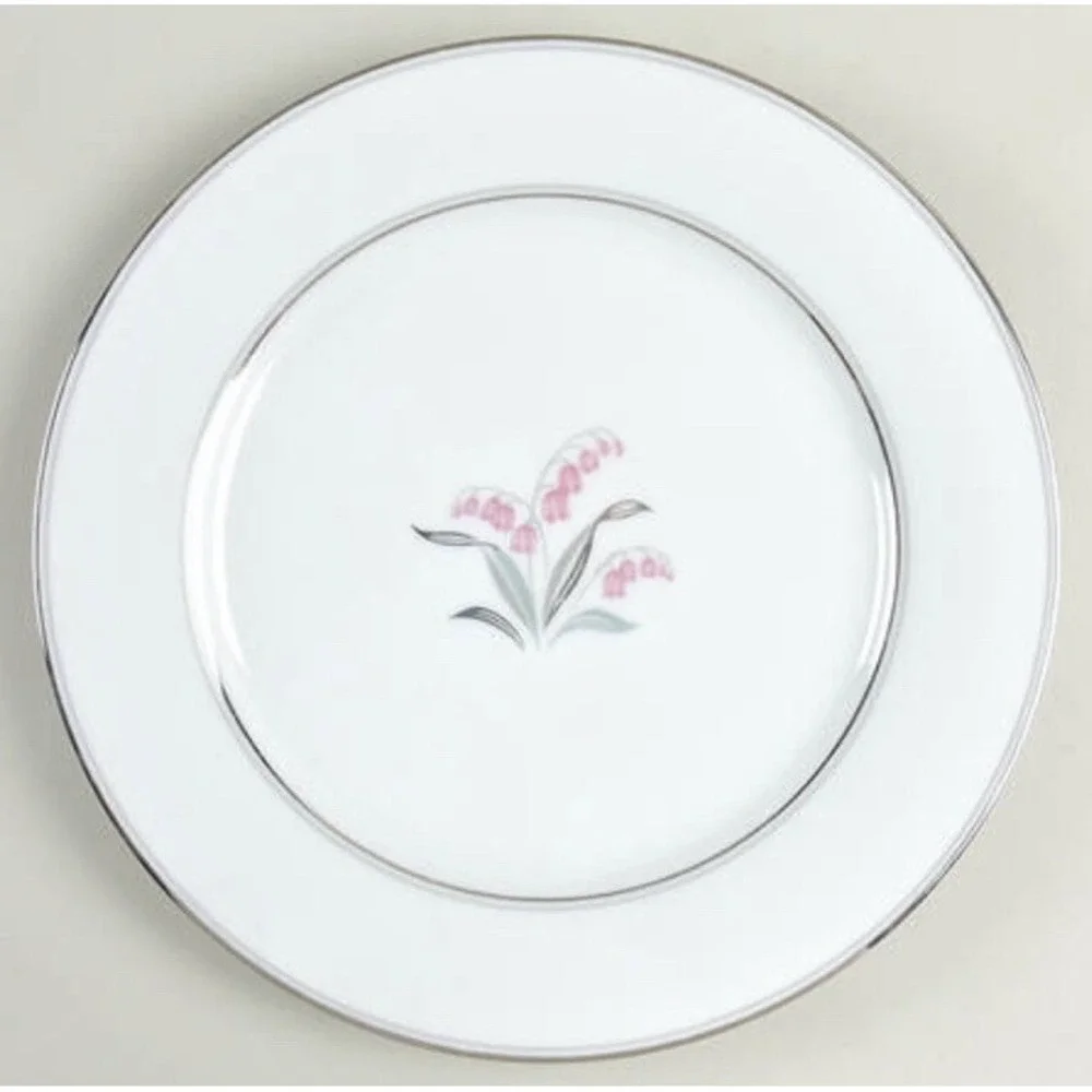 Vintage Noritake Crest 5421 Salad Plate Pink Lily Green Silver Stems 7-1/2